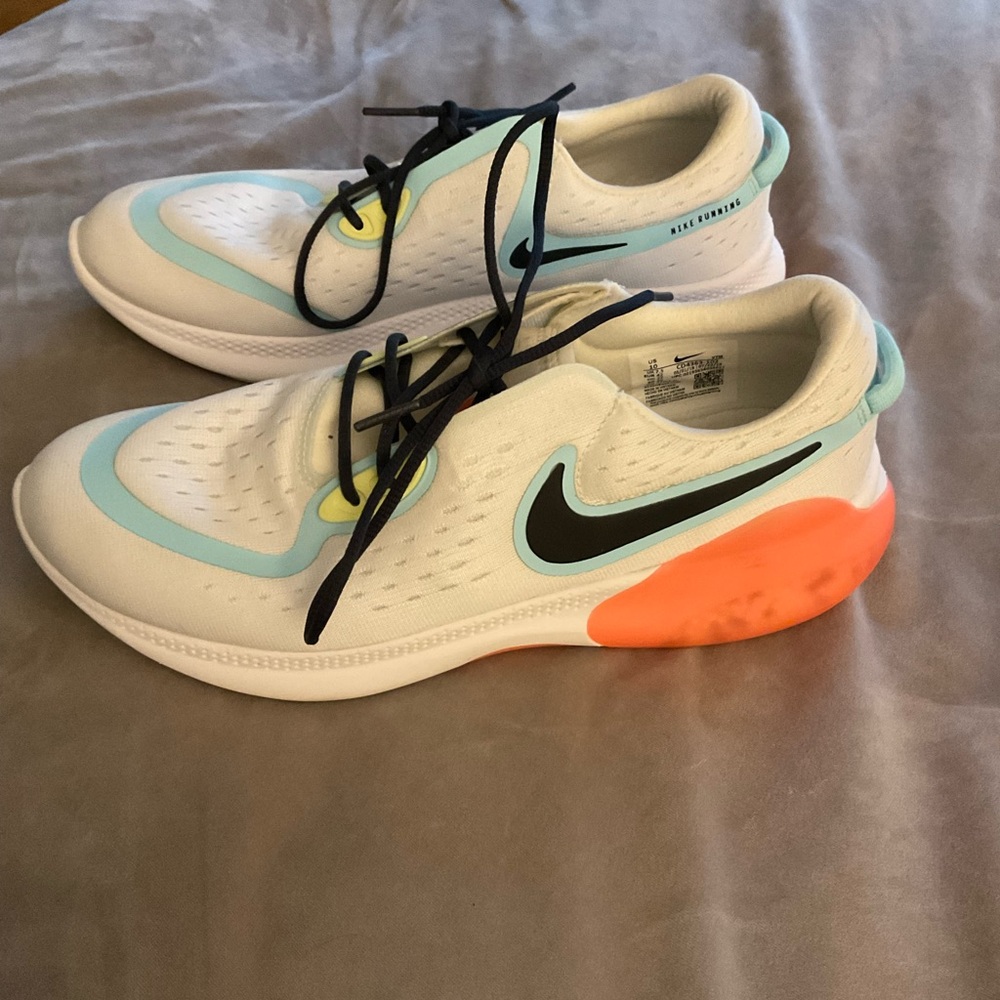 Nike Joyride Flyknit Women’s Running Shoe size 10